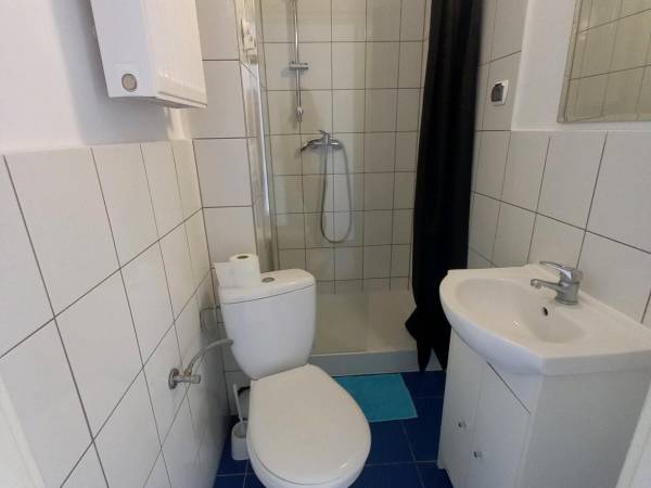 łazienka pokoju nr 8