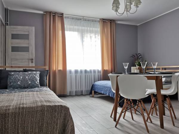 Pokój 4 osobowy z łazienką II dom