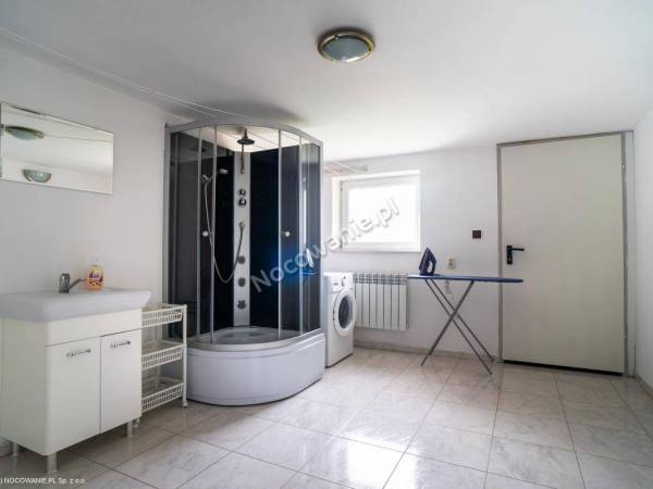 łazienka z pralnią