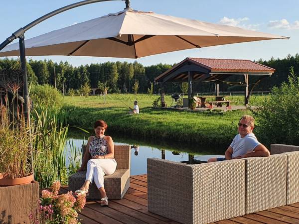 stawy i wiata do grilowania