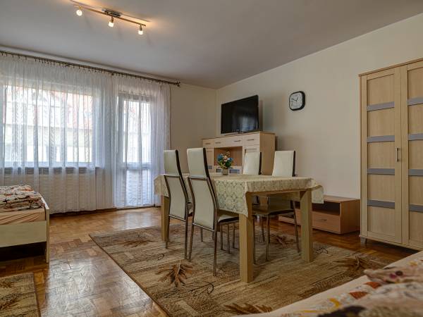 Pokój rodzinny z balkonem