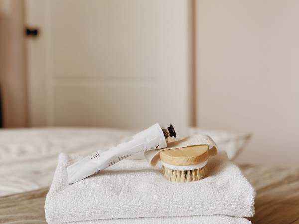 pokój dwuosobowy z łazienką