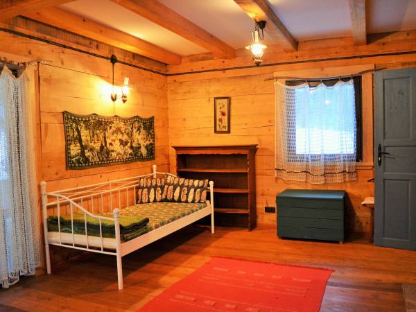 Łemkowska chyża :salon