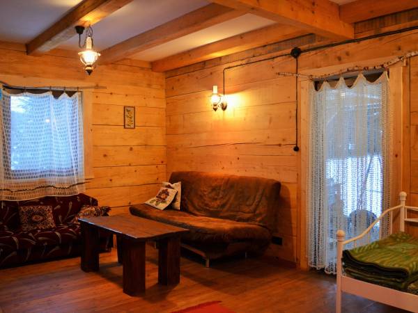 Łemkowska chyża: salon