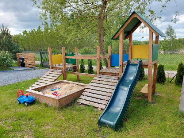 plac zabaw dla dzieci