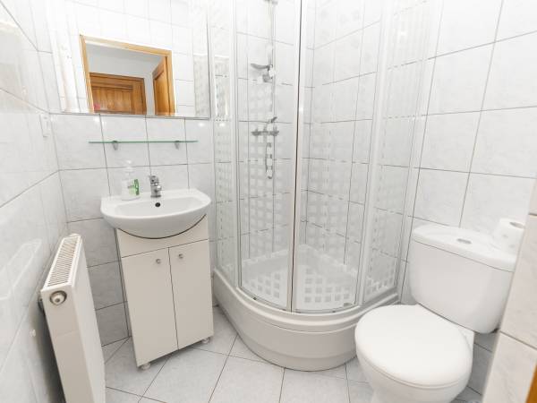 POKOJE GOŚCINNE U BASI