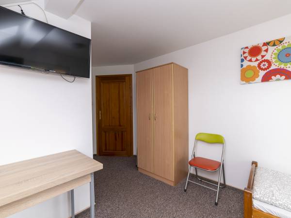 POKOJE GOŚCINNE U BASI