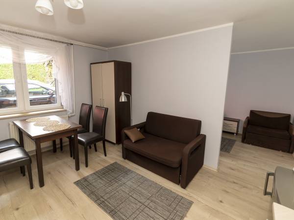 POKOJE GOŚCINNE U BASI