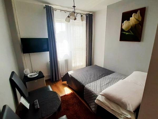 POKÓJ 1 OS. STANDARD Z BALKONEM