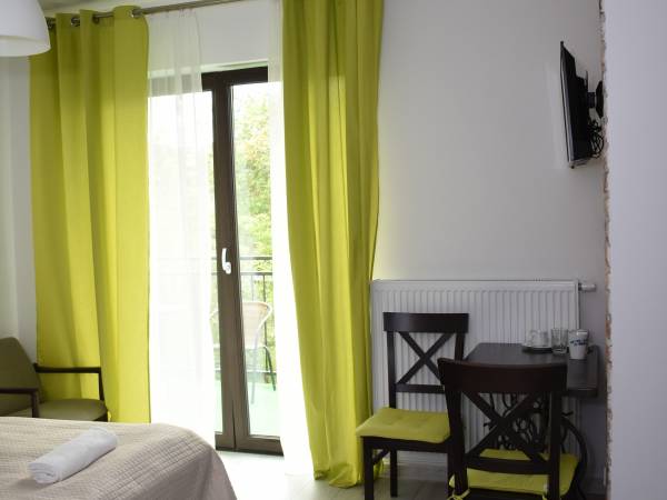 Pokój 2-osobowy(260zł/doba ze śniadaniem)