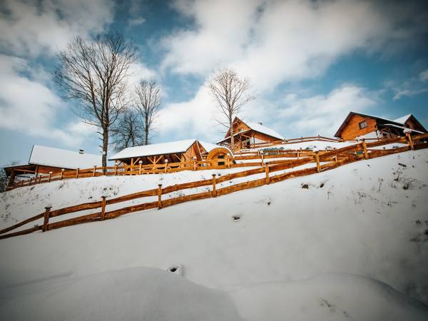 Holickie Berdo Kompleks Domków i Apartamentów 