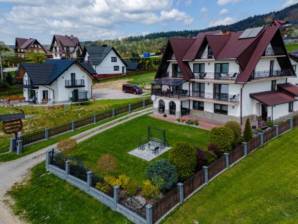 Domek u Chmielakow i Pokoje u Chmielakow