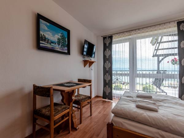 pokoj 2 os z tarasem