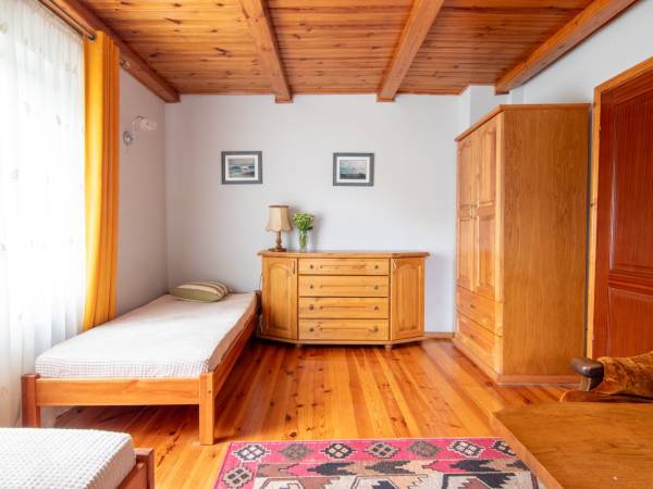 Pokój 4 osobowy z poddaszem na górze