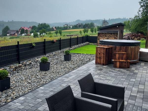 Taras domek czerwony 