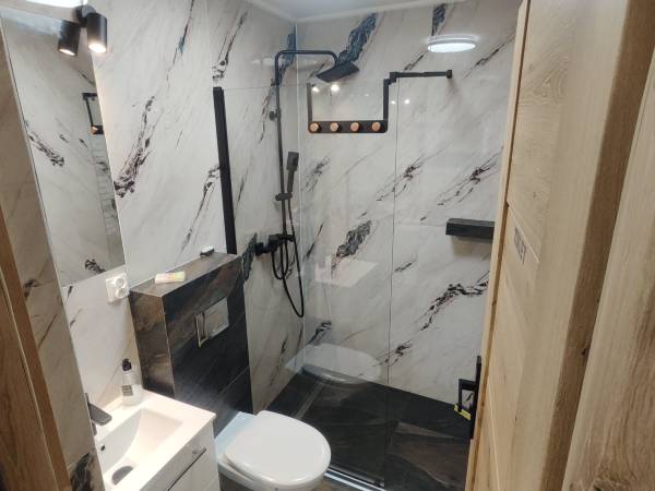 Łazienka - pok. A i B