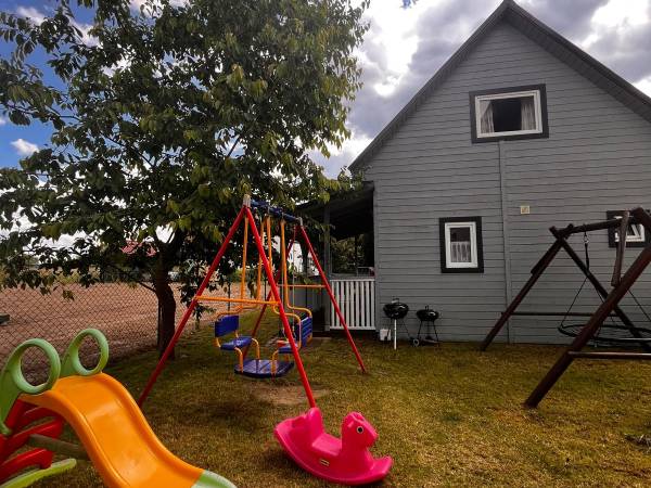 Domki i Apartamenty Kapitańskie, obiekt z prywatnym polem do Mini Golfa