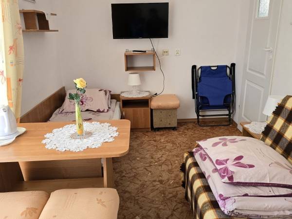 Dwójka z balkonem-widok od drzwi wejściowych