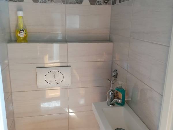 Dom mieszkalny - toaleta