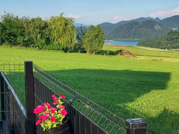 Widok z tarasu domek czerwony 