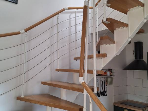 LEŚNY_schody na poddasze