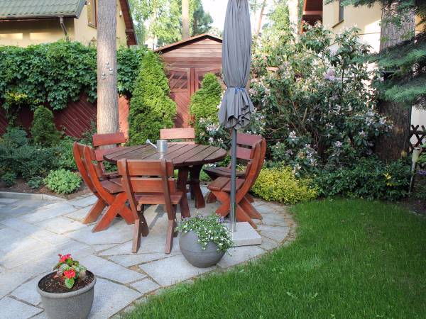 Ogródek i taras. Mamy również hamak:)