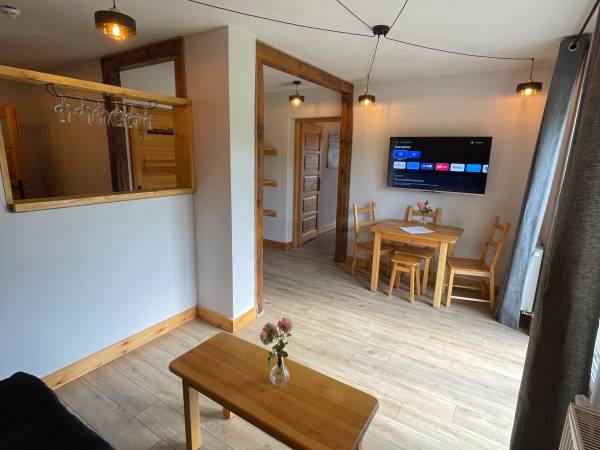 Pokój dzienny apartament 4