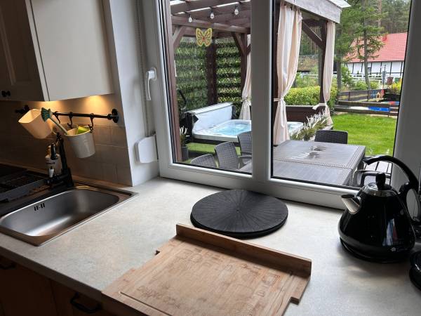 widok na taras z kuchni