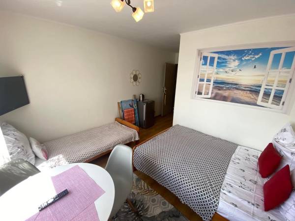 Pokoj 3 os z łazienka bez balkonu 