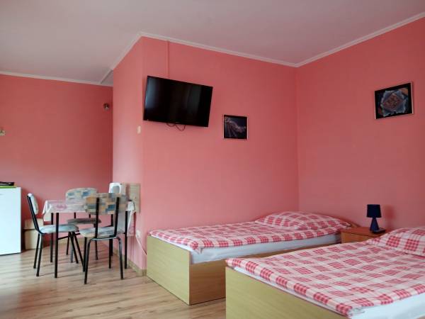 Pokój z balkonem 3-4 osobowy II piętro.