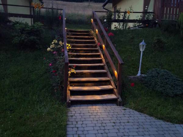 Całoroczne domki pod lasem