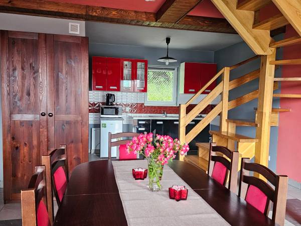 domek czerwony- salon