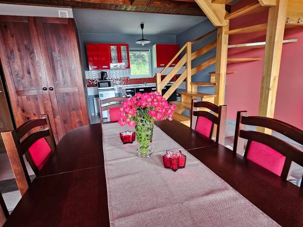 domek czerwony- salon