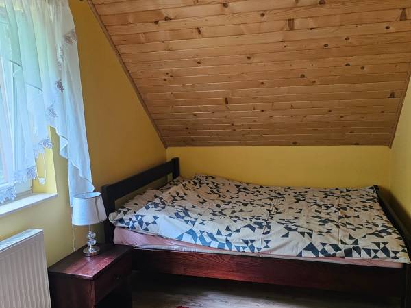 domek czerwony- sypialnia