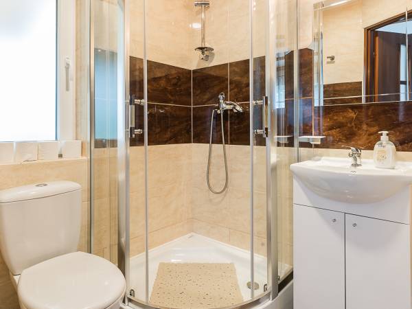 łazienka domek 4 osobowy