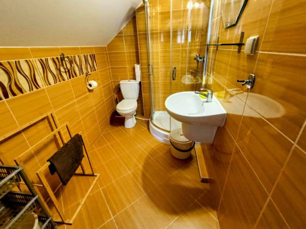 Willa Adek - Pokoje i Domki Apartamentowe