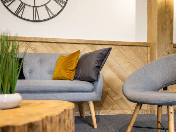 Wypoczynki w sali rozrywkowej 