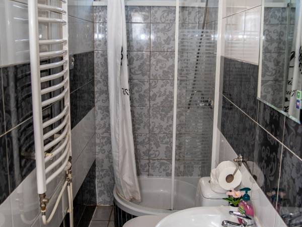 Kwatery RYDZ Częstochowa Pokój nr 6 Łazienka