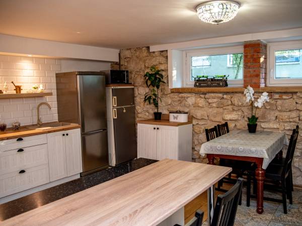 Kwatery RYDZ Częstochowa Kuchnia i Jadalnia