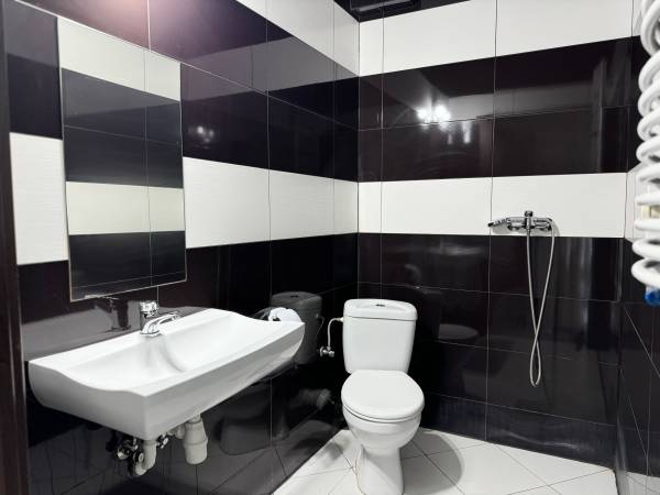 Pokój nr. 5 z balkonem 