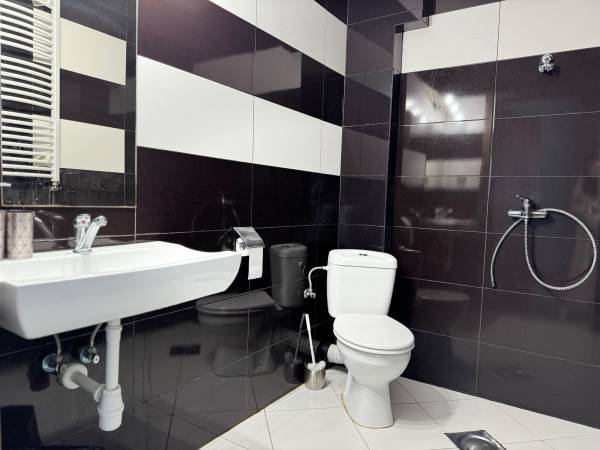 Pokój nr. 5 z balkonem 