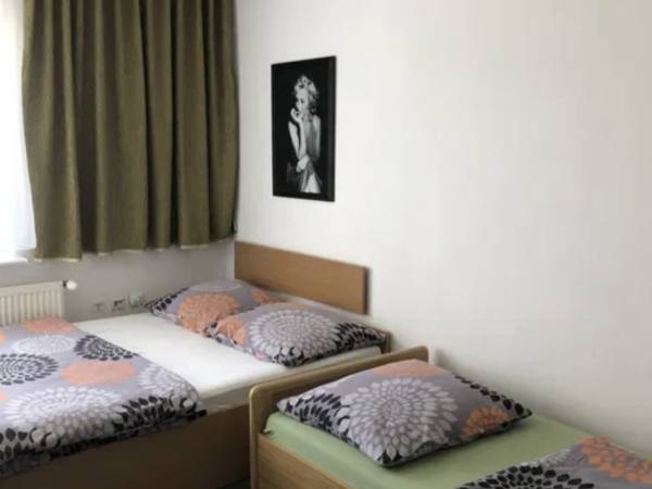 pokój 3 osobowy z łazienką 