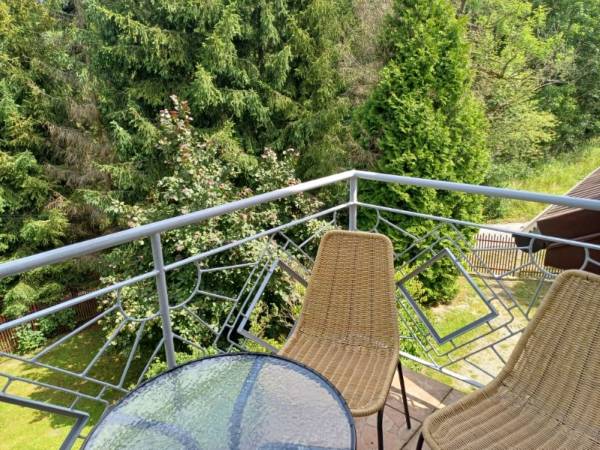 Dom w Gaju (Góry Beskidy)