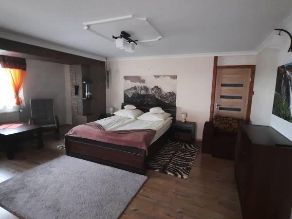 POKÓJ NR.7 SYPIALNIA 1