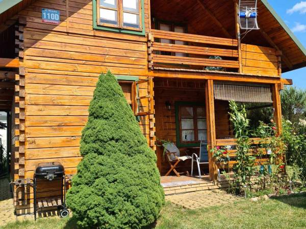 DOMEK RODZINNY NAD JEZIOREM BIAŁYM