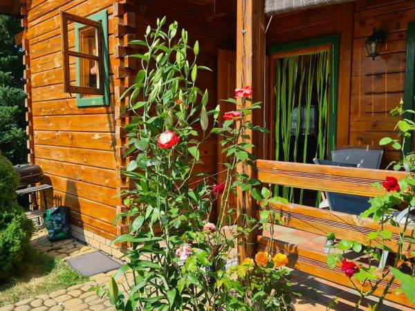 DOMEK RODZINNY NAD JEZIOREM BIAŁYM