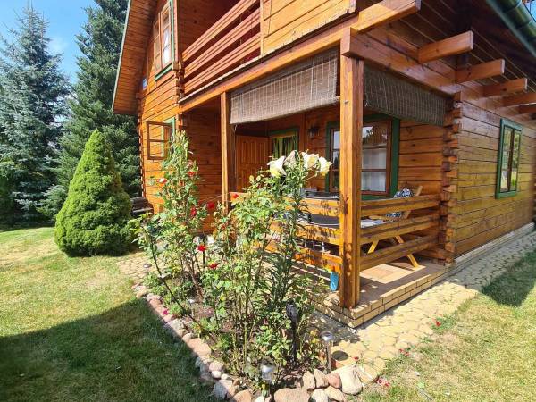 DOMEK RODZINNY NAD JEZIOREM BIAŁYM