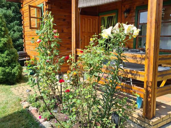 DOMEK RODZINNY NAD JEZIOREM BIAŁYM