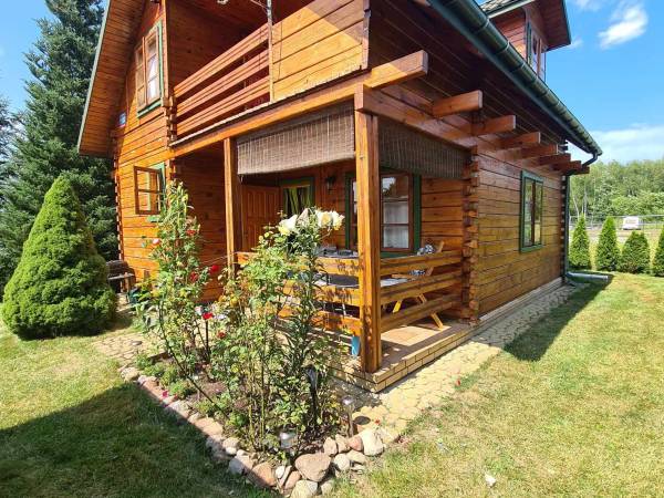 DOMEK RODZINNY NAD JEZIOREM BIAŁYM