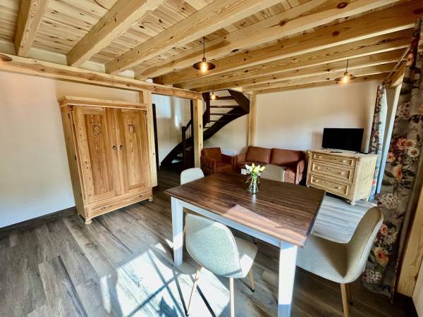 Dworek Wdzydze - Domki i Apartamenty